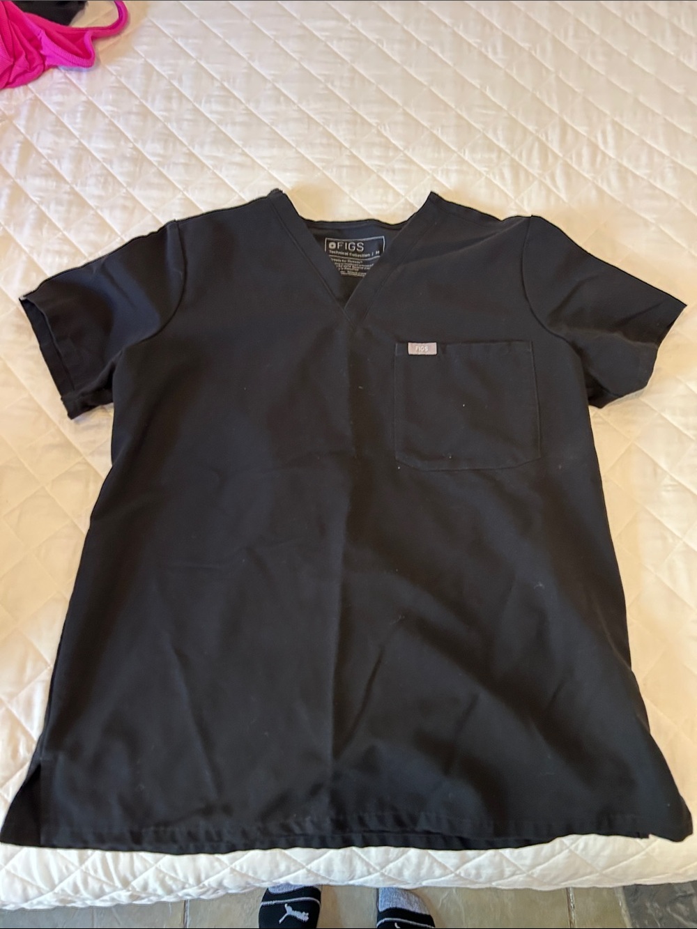 Figs Women’s Black V-Neck Short Sleeve Scrub Top